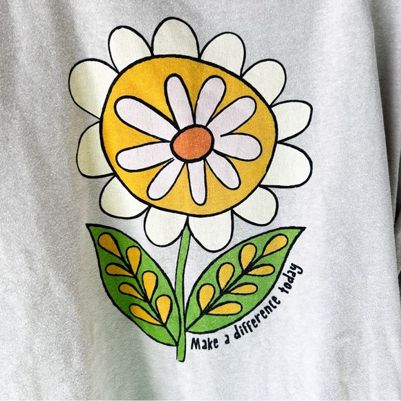 Natural Life Cozy Pocket Oversized Make a Difference Today Flower Sweatshirt S - Picture 3 of 8